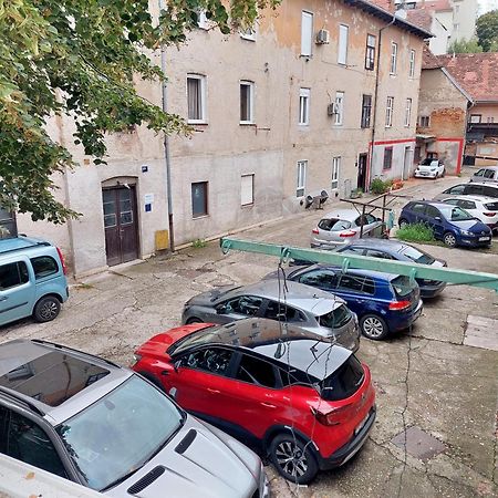 Home Away From Home - Apartment Ilica Zagreb Buitenkant foto